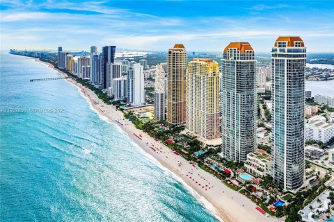 Condo à Sunny Isles Beach, Floride, 4 chambres  № 2080146
