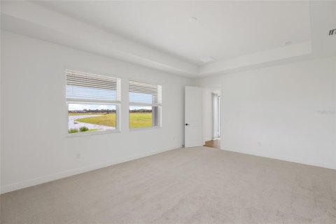 House in Parrish, Florida 4 bedrooms, 358.42 sq.m. № 2325067 - photo 16