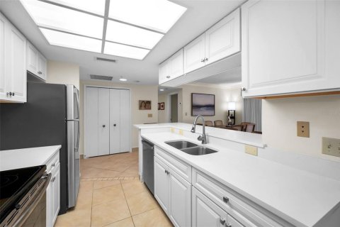 Copropriété à vendre à Palm Harbor, Floride: 2 chambres, 109.16 m2 № 2212951 - photo 21