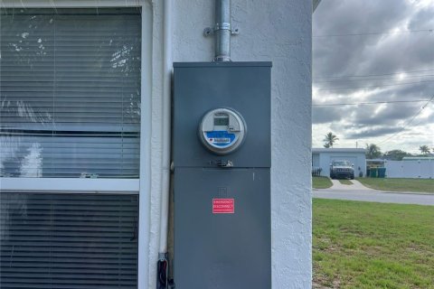 Casa en venta en Port Charlotte, Florida, 3 dormitorios, 85.28 m2 № 1685003 - foto 23