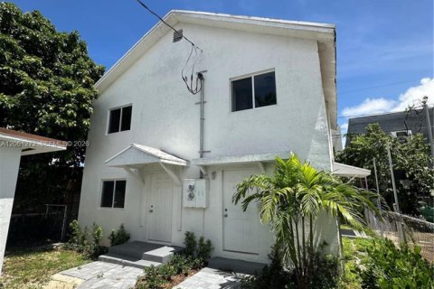 Appartement à Miami, Floride 2 chambres, 75.44 m2 № 2273818