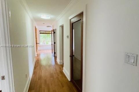 House in El Portal, Florida 3 bedrooms, 219.25 sq.m. № 1703025 - photo 2