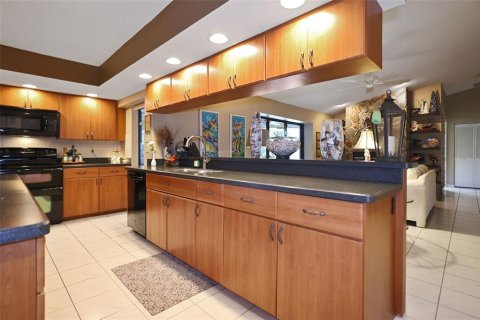 House in Clearwater, Florida 4 bedrooms, 234.49 sq.m. № 1524435 - photo 3