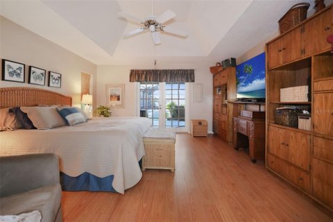 House in Clearwater, Florida 4 bedrooms, 234.49 sq.m. № 1524435 - photo 8