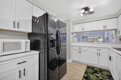 Touwnhouse à vendre à Casselberry, Floride: 2 chambres, 120.4 m2 № 2152047 - photo 7