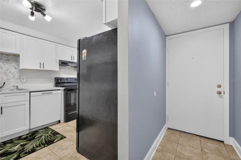 Touwnhouse à vendre à Casselberry, Floride: 2 chambres, 120.4 m2 № 2152047 - photo 10