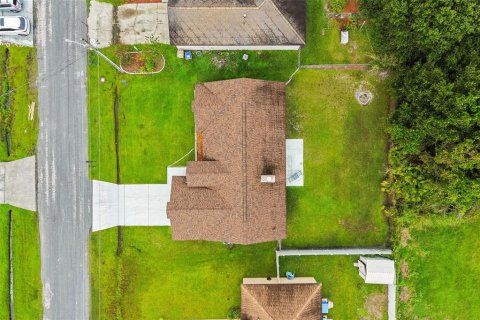 Villa ou maison à vendre à Kissimmee, Floride: 3 chambres, 125.05 m2 № 2425865 - photo 30