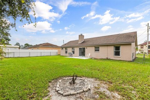 Villa ou maison à vendre à Kissimmee, Floride: 3 chambres, 125.05 m2 № 2425865 - photo 27