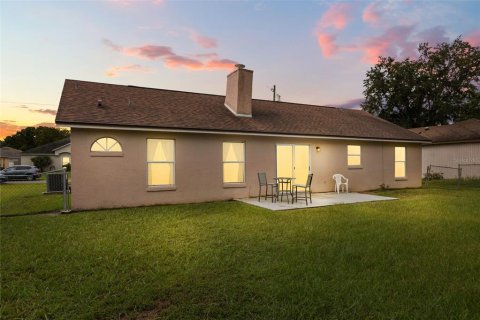 Villa ou maison à vendre à Kissimmee, Floride: 3 chambres, 125.05 m2 № 2425865 - photo 28