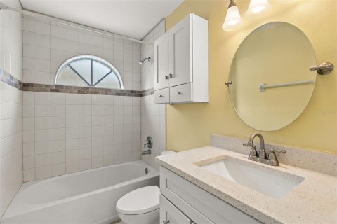Villa ou maison à vendre à Kissimmee, Floride: 3 chambres, 125.05 m2 № 2425865 - photo 23