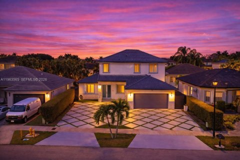 Купить виллу или дом в Майами, Флорида 4 спальни, 222.13м2, № 2025453 - фото 2