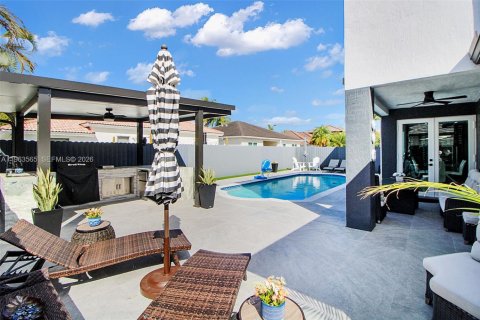 Купить виллу или дом в Майами, Флорида 4 спальни, 222.13м2, № 2025453 - фото 16