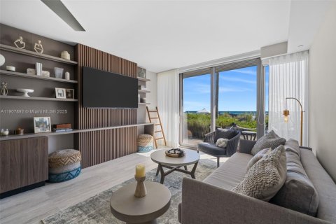 Condominio en venta en Sunny Isles Beach, Florida № 1967704 - foto 3