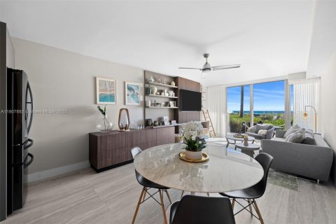 Condominio en venta en Sunny Isles Beach, Florida № 1967704 - foto 7