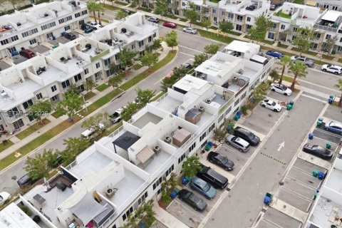 Touwnhouse à vendre à Homestead, Floride: 4 chambres, 129.88 m2 № 2001273 - photo 16