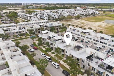 Touwnhouse à vendre à Homestead, Floride: 4 chambres, 129.88 m2 № 2001273 - photo 9