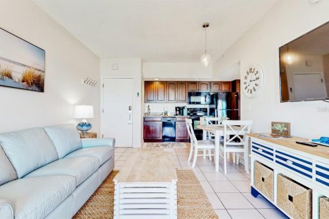 Condo in New Smyrna Beach, Florida, 1 bedroom  № 2202652 - photo 16