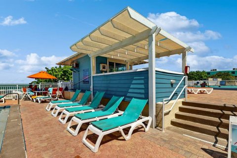 Condo in New Smyrna Beach, Florida, 1 bedroom  № 2202652 - photo 27