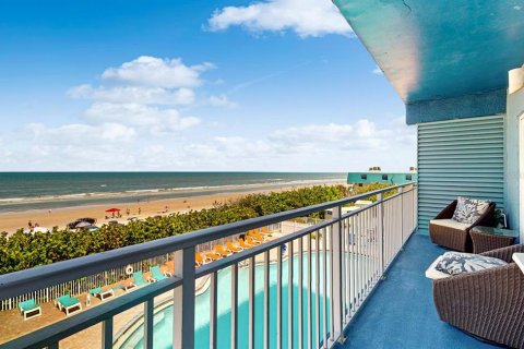 Condo in New Smyrna Beach, Florida, 1 bedroom  № 2202652 - photo 24