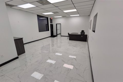 Immobilier commercial à louer à Orlando, Floride № 2415164 - photo 4