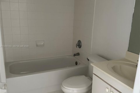 Copropriété à louer à Homestead, Floride: 2 chambres, 76.37 m2 № 2057678 - photo 3