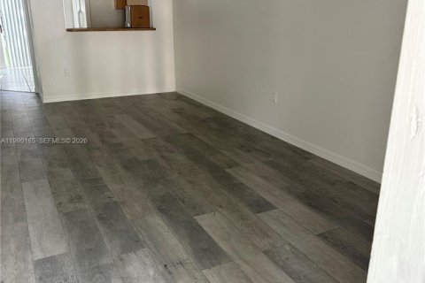 Copropriété à louer à Homestead, Floride: 2 chambres, 76.37 m2 № 2057678 - photo 2