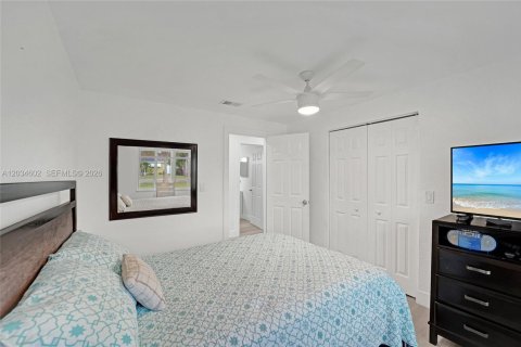 House in Fort Lauderdale, Florida 3 bedrooms, 108.7 sq.m. № 2172465 - photo 23