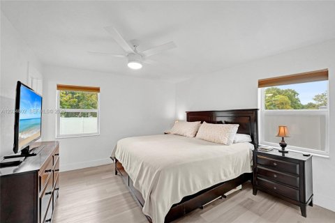 House in Fort Lauderdale, Florida 3 bedrooms, 108.7 sq.m. № 2172465 - photo 16