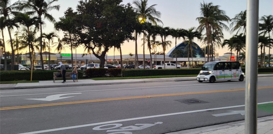 Condominio en Lauderdale-by-the-Sea, Florida, 2 dormitorios  № 987444