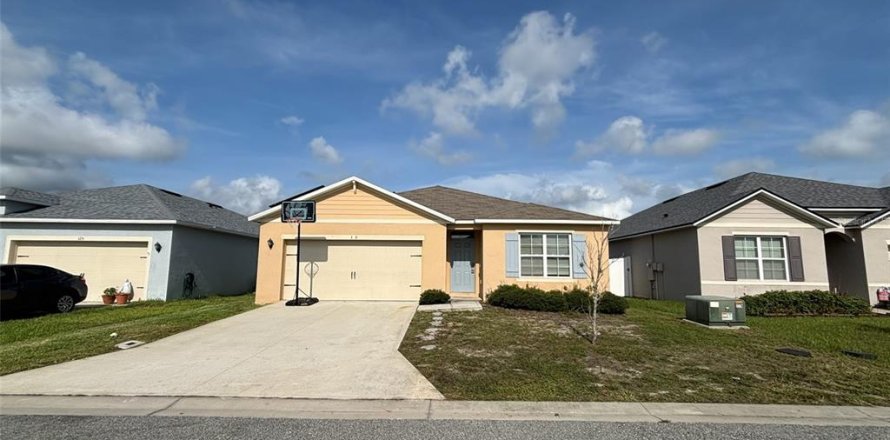 Villa ou maison à Davenport, Floride 4 chambres, 171.96 m2 № 2436695