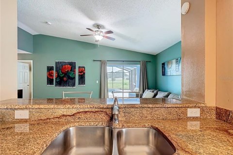 Casa en venta en Kissimmee, Florida, 3 dormitorios, 128.76 m2 № 1812887 - foto 13