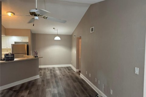Copropriété à louer à Orlando, Floride: 2 chambres, 97.92 m2 № 2397045 - photo 2