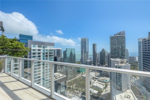 Condo in Miami, Florida  № 1993149 - photo 11