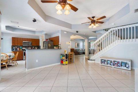 Villa ou maison à vendre à Miami, Floride: 5 chambres, 303.51 m2 № 2276860 - photo 19