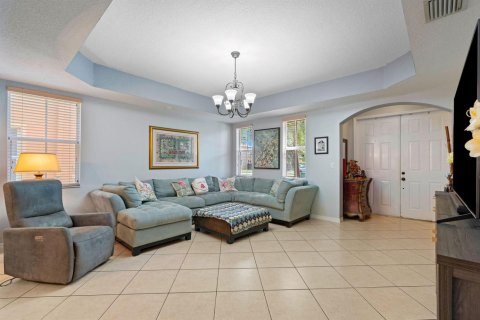 Villa ou maison à vendre à Miami, Floride: 5 chambres, 303.51 m2 № 2276860 - photo 13