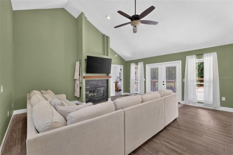 Villa ou maison à vendre à Tavares, Floride: 3 chambres, 197.05 m2 № 2389056 - photo 10