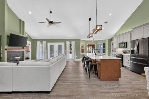 Villa ou maison à vendre à Tavares, Floride: 3 chambres, 197.05 m2 № 2389056 - photo 9