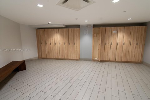 Condominio en venta en Hallandale Beach, Florida, 2 dormitorios, 118.91 m2 № 1955803 - foto 30