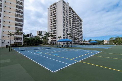 Condominio en venta en Hallandale Beach, Florida, 2 dormitorios, 118.91 m2 № 1955803 - foto 26