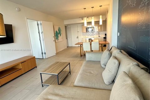 Condo in Hallandale Beach, Florida, 2 bedrooms  № 1710122 - photo 27