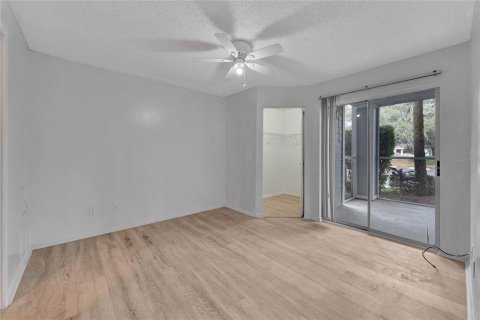 Condominio en venta en Lake Mary, Florida, 1 dormitorio, 60.2 m2 № 1784783 - foto 8