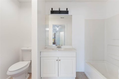 Condominio en venta en Lake Mary, Florida, 1 dormitorio, 60.2 m2 № 1784783 - foto 9