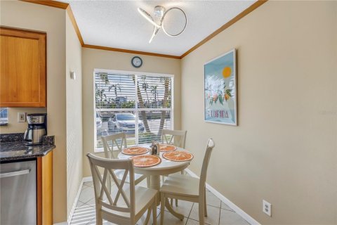 Condominio en venta en Saint Petersburg, Florida, 2 dormitorios, 99.41 m2 № 1719928 - foto 12