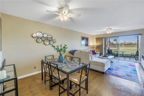 Condominio en venta en Saint Petersburg, Florida, 2 dormitorios, 99.41 m2 № 1719928 - foto 9
