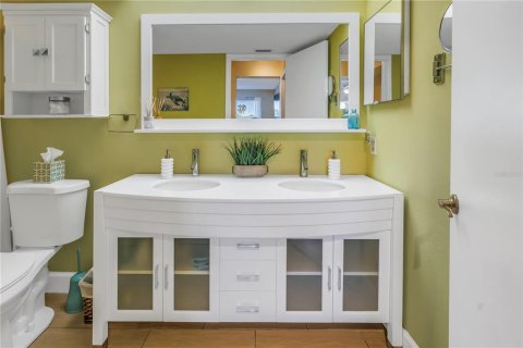 Condominio en venta en Saint Petersburg, Florida, 2 dormitorios, 99.41 m2 № 1719928 - foto 18