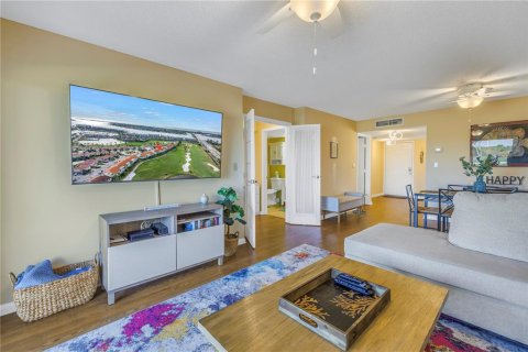 Condominio en venta en Saint Petersburg, Florida, 2 dormitorios, 99.41 m2 № 1719928 - foto 8