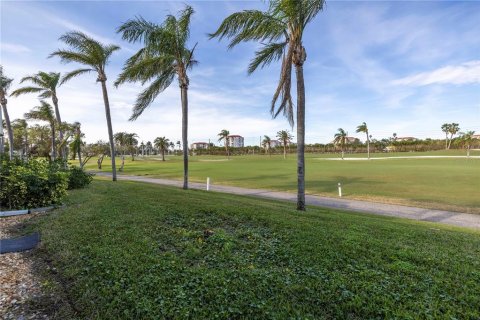 Condominio en venta en Saint Petersburg, Florida, 2 dormitorios, 99.41 m2 № 1719928 - foto 25