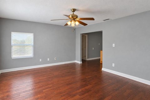 Casa en venta en Tampa, Florida, 3 dormitorios, 122.63 m2 № 2411697 - foto 7
