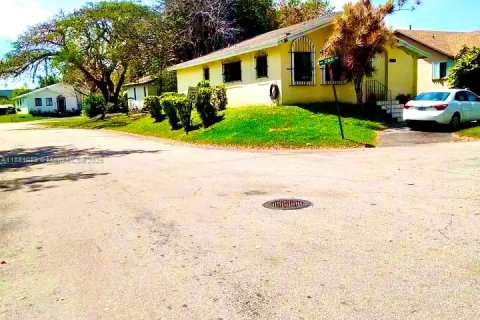 Villa ou maison à vendre à Homestead, Floride: 3 chambres, 110.65 m2 № 1924641 - photo 3