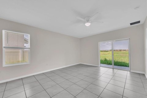 House in Wimauma, Florida 3 bedrooms, 140.84 sq.m. № 2219496 - photo 7